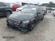 ✅ 2019 Mercedes-Benz E 300 • VIN: WDDZF4JB7KA562302 • Lot: 43523190. Wystawiony na IAAI z przebiegiem 41 761 mil. Bezpłatny archiwum sprzedaży aukcyjnych z USA i szczegółowy raport historii pojazdu na DreamBid. Zdjęcie 17.