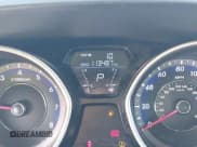 ✅ 2013 Hyundai Elantra GS • VIN: KMHDH6AE5DU000321 • Lot: 41134374. Wystawiony na IAAI z przebiegiem 113 487 mil. Bezpłatny archiwum sprzedaży aukcyjnych z USA i szczegółowy raport historii pojazdu na DreamBid. Zdjęcie 16.