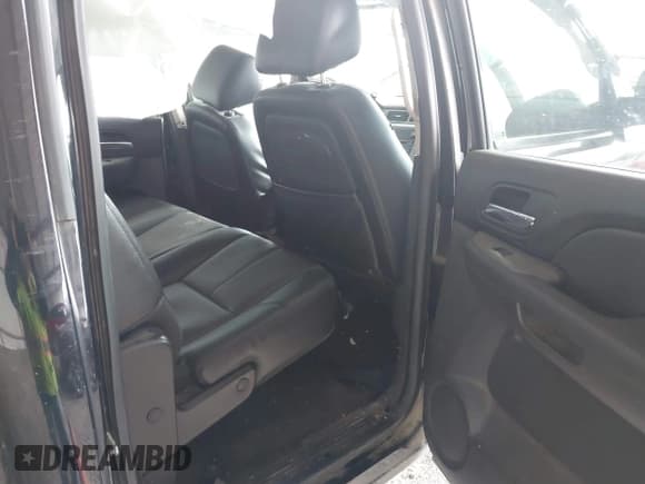 ✅ 2012 Chevrolet Silverado 1500 LTZ • VIN: 3GCPCTE02CG146416 • Lot: 41168217. Wystawiony na IAAI z przebiegiem 195 357 mil. Bezpłatny archiwum sprzedaży aukcyjnych z USA i szczegółowy raport historii pojazdu na DreamBid. Zdjęcie 8.