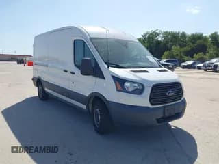 ✅ 2018 Ford Transit • VIN: 1FTYR2CM9JKA15458 • Лот: 42813736. Опубликован ранее на IAAI с пробегом 127 276 миль. Бесплатный доступ к архиву аукционных продаж из США и подробный отчёт об истории автомобиля на DreamBid. Изображение 1.