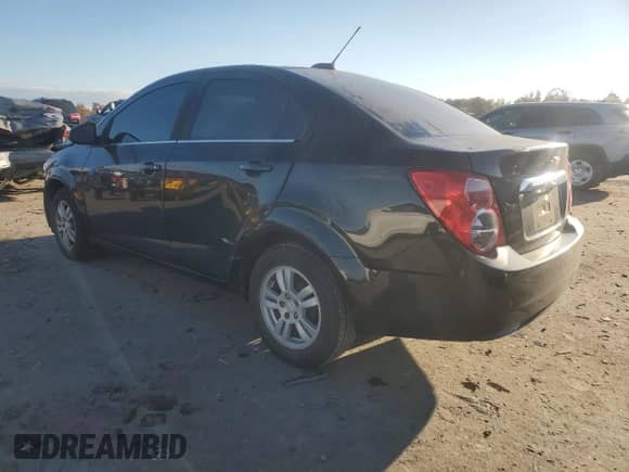 ✅ 2015 Chevrolet Sonic LT • VIN: 1G1JC5SG8F4206793 • Лот: 82727115. Опубликован ранее на Copart с пробегом 124 958 миль. Бесплатный доступ к архиву аукционных продаж из США и подробный отчёт об истории автомобиля на DreamBid. Изображение 2.