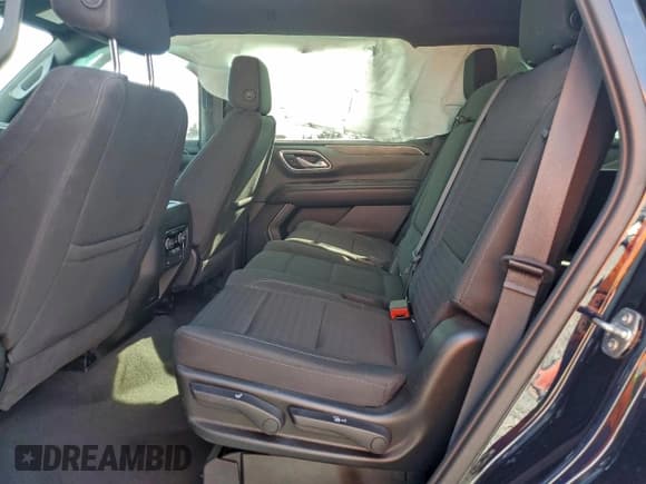 ✅ 2021 Chevrolet Tahoe LS • VIN: 1GNSCMKD1MR198717 • Lot: 94302095. Wystawiony na Copart z przebiegiem 121 334 mil. Bezpłatny archiwum sprzedaży aukcyjnych z USA i szczegółowy raport historii pojazdu na DreamBid. Zdjęcie 10.