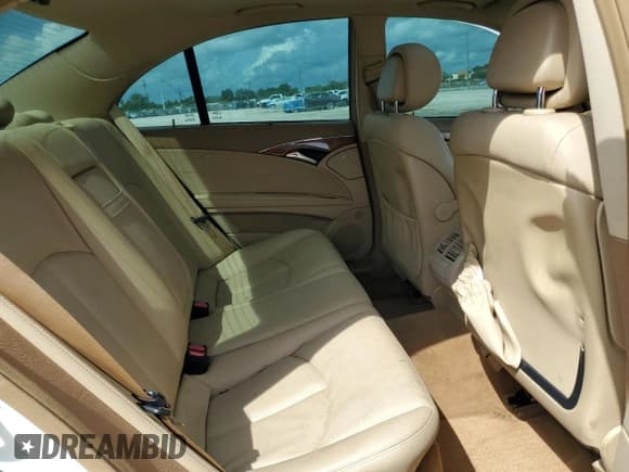 ✅ 2009 Mercedes-Benz E 350 Luxury • VIN: WDBUF87X39B382980 • Лот: 82025935. Опубликован ранее на Copart с пробегом 177 668 миль. Бесплатный доступ к архиву аукционных продаж из США и подробный отчёт об истории автомобиля на DreamBid. Изображение 10.