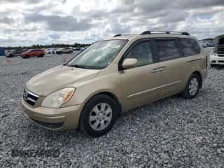 2007 Hyundai Entourage GLS z VIN KNDMC233676036924, wystawiony jako Copart lot #82183145 z przebiegiem 266 199 mil mil oraz Szkoda całkowita • Salvage title. Historia ofert i sprzedaży dostępna na DreamBid. Obrazek 1.