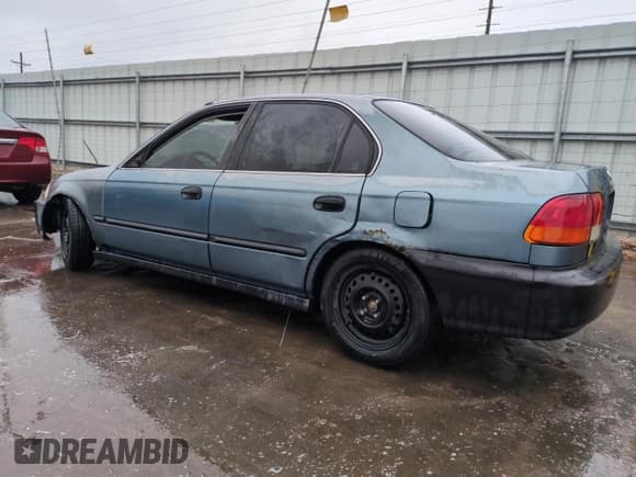 ✅ 1997 Honda Civic LX • VIN: 2HGEJ6579VH557019 • Лот: 54075935. Опубликован ранее на Copart с пробегом 224 103 миль. Бесплатный доступ к архиву аукционных продаж из США и подробный отчёт об истории автомобиля на DreamBid. Изображение 2.