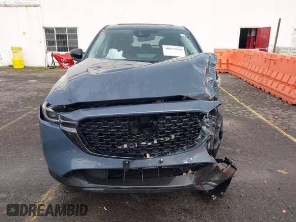 ✅ 2023 Mazda CX-5 S Carbon Edition • VIN: JM3KFBCM2P0212062 • Lot: 40853928. Wystawiony na IAAI z przebiegiem 25 463 mil. Bezpłatny archiwum sprzedaży aukcyjnych z USA i szczegółowy raport historii pojazdu na DreamBid. Zdjęcie 12.