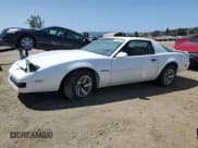 ✅ 1988 Pontiac Firebird • VIN: 1G2FS21S0JL233378 • Lot: 61510885. Listed on Copart with 81,767 mi. Free auction sales archive from the USA and detailed vehicle history report at DreamBid. Image 1.