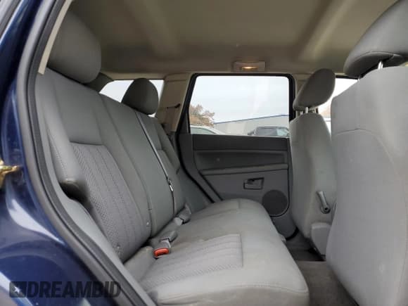 ✅ 2005 Jeep Grand Cherokee Laredo • VIN: 1J4GR48K25C586279 • Lot: 92509965. Listed on Copart with 131,255 mi. Free auction sales archive from the USA and detailed vehicle history report at DreamBid. Image 11.