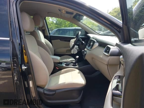 ✅ 2020 Kia Sorento LX • VIN: 5XYPGDA56LG659288 • Лот: 42495055. Опубликован ранее на IAAI с пробегом 73 760 миль. Бесплатный доступ к архиву аукционных продаж из США и подробный отчёт об истории автомобиля на DreamBid. Изображение 5.