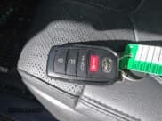 ✅ 2024 Toyota Tundra Limited Hybrid • VIN: 5TFJC5DB5RX045220 • Lot: 42150893. Wystawiony na IAAI z przebiegiem 7 995 mil. Bezpłatny archiwum sprzedaży aukcyjnych z USA i szczegółowy raport historii pojazdu na DreamBid. Zdjęcie 11.