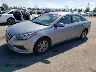 ✅ 2017 Hyundai Sonata SE • VIN: 5NPE24AF6HH581609 • Лот: 44030813. Опубликован ранее на Copart с пробегом 98 123 миль. Бесплатный доступ к архиву аукционных продаж из США и подробный отчёт об истории автомобиля на DreamBid. Изображение 1.