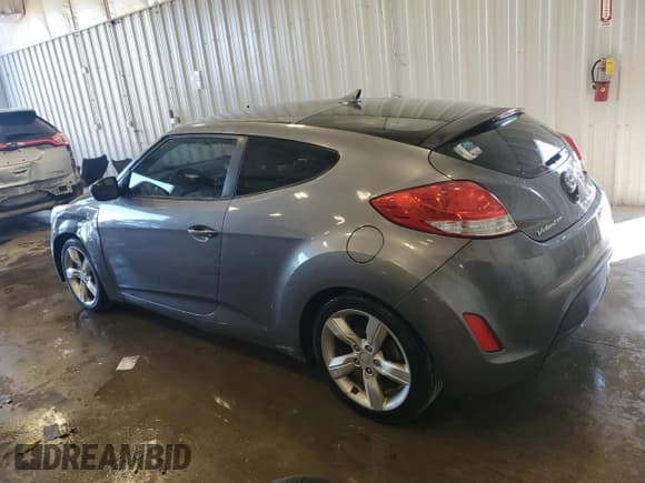 ✅ 2014 Hyundai Veloster • VIN: KMHTC6AD4EU206684 • Lot: 78092774. Wystawiony na Copart z przebiegiem 148 654 mil. Bezpłatny archiwum sprzedaży aukcyjnych z USA i szczegółowy raport historii pojazdu na DreamBid. Zdjęcie 2.