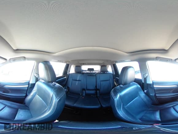 ✅ 2017 Toyota Highlander XLE • VIN: 5TDJZRFH9HS399592 • Lot: 91696515. Wystawiony na Copart z przebiegiem 75 822 mil. Bezpłatny archiwum sprzedaży aukcyjnych z USA i szczegółowy raport historii pojazdu na DreamBid. Zdjęcie 15.