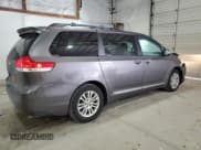 ✅ 2012 Toyota Sienna XLE • VIN: 5TDYK3DC9CS194175 • Лот: 92169005. Опубликован ранее на Copart с пробегом 152 928 миль. Бесплатный доступ к архиву аукционных продаж из США и подробный отчёт об истории автомобиля на DreamBid. Изображение 3.