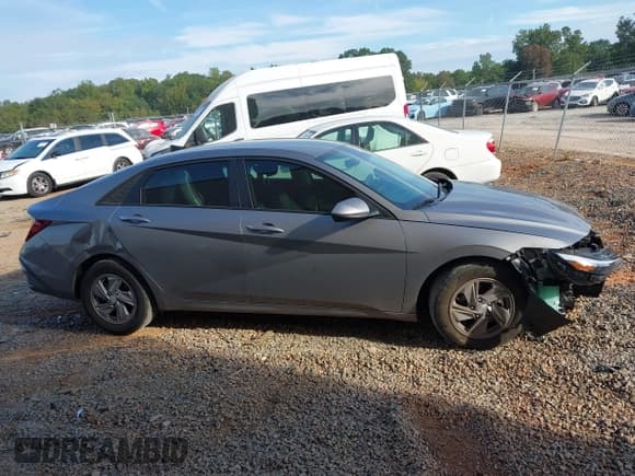 ✅ 2024 Hyundai Elantra SE • VIN: KMHLL4DG3RU829911 • Лот: 43234893. Опубликован ранее на IAAI с пробегом 13 801 миль. Бесплатный доступ к архиву аукционных продаж из США и подробный отчёт об истории автомобиля на DreamBid. Изображение 13.