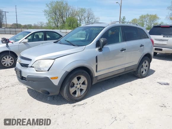 ✅ 2014 Chevrolet Captiva Sport LS • VIN: 3GNAL1EKXES638999 • Lot: 42106177. Wystawiony na IAAI z przebiegiem 190 271 mil. Bezpłatny archiwum sprzedaży aukcyjnych z USA i szczegółowy raport historii pojazdu na DreamBid. Zdjęcie 2.