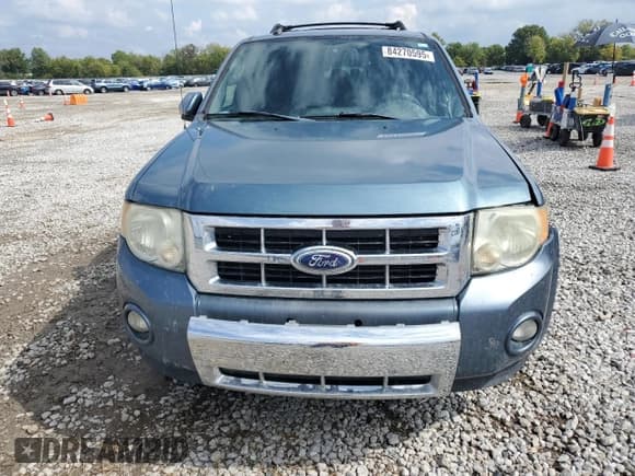 ✅ 2010 Ford Escape Limited • VIN: 1FMCU0EG3AKD32152 • Lot: 84270595. Wystawiony na Copart z przebiegiem 148 641 mil. Bezpłatny archiwum sprzedaży aukcyjnych z USA i szczegółowy raport historii pojazdu na DreamBid. Zdjęcie 5.