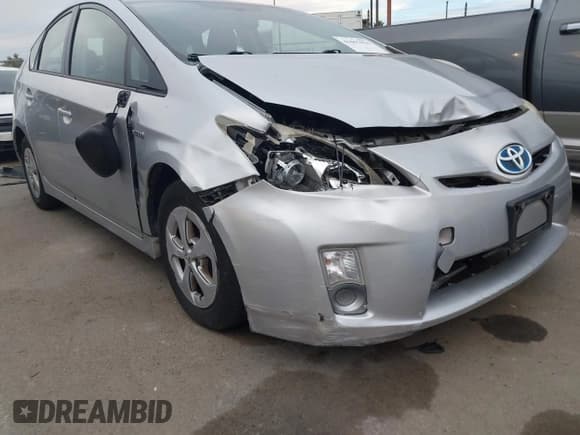 ✅ 2010 Toyota Prius III • VIN: JTDKN3DUXA0082510 • Lot: 43667824. Wystawiony na IAAI z przebiegiem 208 368 mil. Bezpłatny archiwum sprzedaży aukcyjnych z USA i szczegółowy raport historii pojazdu na DreamBid. Zdjęcie 14.