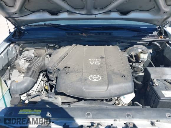 ✅ 2011 Toyota Tacoma PreRunner • VIN: 3TMJU4GN4BM112236 • Lot: 41595008. Listed on IAAI with 197,397 mi. Free auction sales archive from the USA and detailed vehicle history report at DreamBid. Image 10.