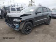 ✅ 2017 Jeep Grand Cherokee Altitude • VIN: 1C4RJFAG1HC924895 • Lot: 43576845. Wystawiony na IAAI z przebiegiem 143 021 mil. Bezpłatny archiwum sprzedaży aukcyjnych z USA i szczegółowy raport historii pojazdu na DreamBid. Zdjęcie 2.