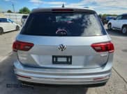 ✅ 2020 Volkswagen Tiguan SEL Premium R-Line • VIN: 3VV4B7AX3LM118546 • Лот: 70311115. Опубликован ранее на Copart с пробегом 88 864 миль. Бесплатный доступ к архиву аукционных продаж из США и подробный отчёт об истории автомобиля на DreamBid. Изображение 6.