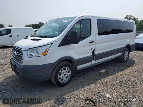 ✅ 2015 Ford Transit XL • VIN: 1FBZX2YM1FKA55404 • Лот: 68212645. Опубликован ранее на Copart с пробегом 230 932 миль. Бесплатный доступ к архиву аукционных продаж из США и подробный отчёт об истории автомобиля на DreamBid. Изображение 1.