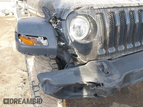 ✅ 2018 Jeep Wrangler Unlimited Sport S • VIN: 1C4HJXDG9JW172686 • Lot: 41742837. Wystawiony na IAAI z przebiegiem 89 888 mil. Bezpłatny archiwum sprzedaży aukcyjnych z USA i szczegółowy raport historii pojazdu na DreamBid. Zdjęcie 6.