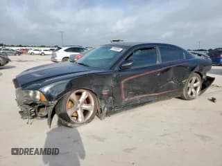 ✅ 2011 Dodge Charger Mopar 11 • VIN: 2B3CL5CT3BH610093 • Лот: 61649095. Опубликован ранее на Copart с пробегом 233 963 миль. Бесплатный доступ к архиву аукционных продаж из США и подробный отчёт об истории автомобиля на DreamBid. Изображение 1.