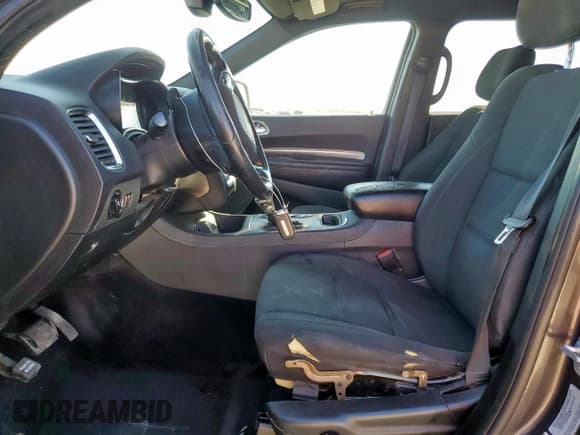 ✅ 2018 Dodge Durango SXT • VIN: 1C4RDHAG2JC114345 • Лот: 92088425. Опубликован ранее на Copart с пробегом 136 776 миль. Бесплатный доступ к архиву аукционных продаж из США и подробный отчёт об истории автомобиля на DreamBid. Изображение 7.