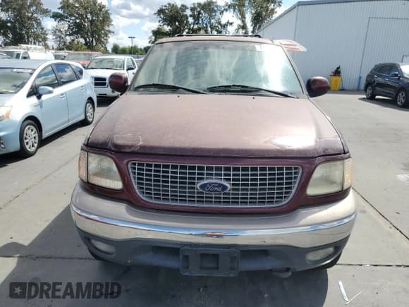 ✅ 1999 Ford Expedition XLT • VIN: 1FMPU18L1XLB33894 • Lot: 71914475. Wystawiony na Copart z przebiegiem Nie podano. Bezpłatny archiwum sprzedaży aukcyjnych z USA i szczegółowy raport historii pojazdu na DreamBid. Zdjęcie 5.
