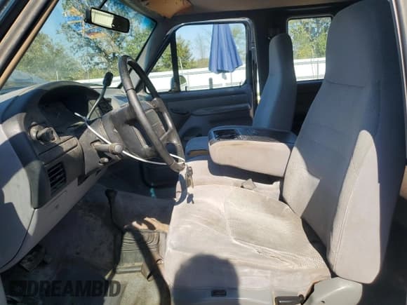 ✅ 1995 Ford F-150 • VIN: 1FTEX14H3SKB48433 • Lot: 86332545. Wystawiony na Copart z przebiegiem 142 348 mil. Bezpłatny archiwum sprzedaży aukcyjnych z USA i szczegółowy raport historii pojazdu na DreamBid. Zdjęcie 7.