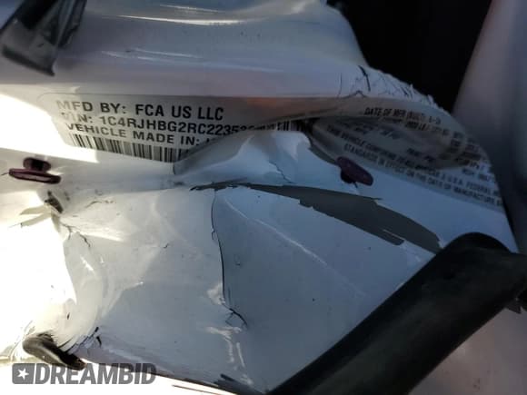 ✅ 2024 Jeep Grand Cherokee Limited • VIN: 1C4RJHBG2RC223536 • Lot: 86693925. Listed on Copart with Not provided. Free auction sales archive from the USA and detailed vehicle history report at DreamBid. Image 13.