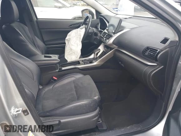 ✅ 2024 Mitsubishi Eclipse Cross SE • VIN: JA4ATWAA9RZ069942 • Lot: 43824980. Listed on IAAI with 41,755 mi. Free auction sales archive from the USA and detailed vehicle history report at DreamBid. Image 5.