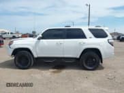 ✅ 2020 Toyota 4Runner SR5 • VIN: JTEZU5JR9L5223632 • Lot: 42866331. Wystawiony na IAAI z przebiegiem 81 253 mil. Bezpłatny archiwum sprzedaży aukcyjnych z USA i szczegółowy raport historii pojazdu na DreamBid. Zdjęcie 15.