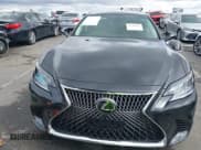 ✅ 2020 Lexus LS 500 • VIN: JTHG5LFF4L5011134 • Lot: 41782417. Wystawiony na IAAI z przebiegiem 14 070 mil. Bezpłatny archiwum sprzedaży aukcyjnych z USA i szczegółowy raport historii pojazdu na DreamBid. Zdjęcie 12.