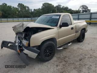 2004 Chevrolet Silverado 1500 LS z VIN 1GCEC14V54Z307920, wystawiony jako Copart lot #63128425 z przebiegiem 225 537 mil mil oraz Szkoda całkowita • Salvage title. Historia ofert i sprzedaży dostępna na DreamBid. Obrazek 1.