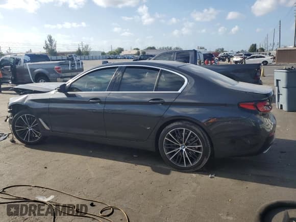 ✅ 2021 BMW 5 Series 540i • VIN: WBA53BJ09MWX21523 • Lot: 54498045. Listed on Copart with 37,818 mi. Free auction sales archive from the USA and detailed vehicle history report at DreamBid. Image 2.