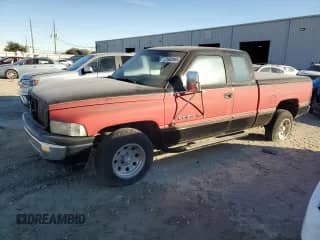 1996 Dodge 1500 с VIN 3B7HC13Y7TG171278, выставлен на аукционе Copart как лот 41602065 с пробегом 115 897 миль миль и Чистый • Clean title. История ставок и продаж доступна на DreamBid. Изображение 1.