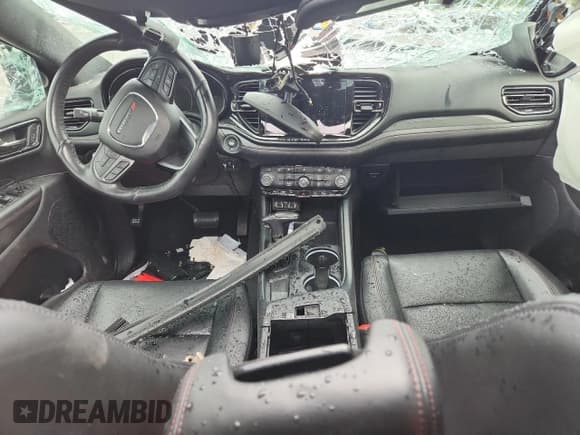 ✅ 2023 Dodge Durango GT • VIN: 1C4RDHDG5PC573504 • Lot: 64659815. Wystawiony na Copart z przebiegiem Nie podano. Bezpłatny archiwum sprzedaży aukcyjnych z USA i szczegółowy raport historii pojazdu na DreamBid. Zdjęcie 8.