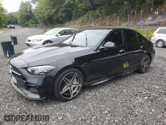 ✅ 2024 Mercedes-Benz C 300 • VIN: W1KAF4HB7RR176882 • Lot: 69281285. Listed on Copart with 13,765 mi. Free auction sales archive from the USA and detailed vehicle history report at DreamBid. Image 1.