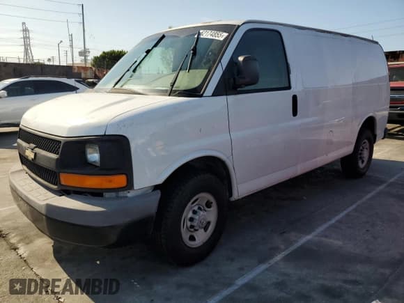 ✅ 2008 Chevrolet Express Cargo • VIN: 1GCGG25C581167937 • Lot: 52174855. Listed on Copart with 186,959 mi. Free auction sales archive from the USA and detailed vehicle history report at DreamBid. Image 1.