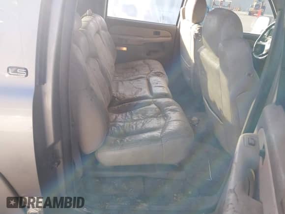 2000 Chevrolet Suburban LT с VIN 3GNFK16T5YG157999, выставлен на аукционе IAAI как лот 41720900 с пробегом 307 085 миль миль и . История ставок и продаж доступна на DreamBid. Изображение 8.