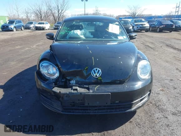 ✅ 2013 Volkswagen Beetle Fender Edition • VIN: 3VWJP7AT8DM685155 • Lot: 41815170. Listed on IAAI with 49,901 mi. Free auction sales archive from the USA and detailed vehicle history report at DreamBid. Image 12.