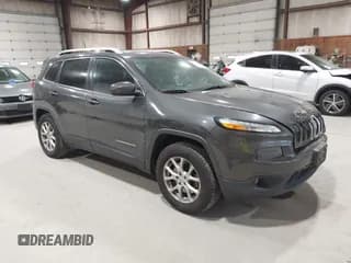 ✅ 2016 Jeep Cherokee Latitude • VIN: 1C4PJMCB2GW115285 • Лот: 43211903. Опубликован ранее на IAAI с пробегом 137 108 миль. Бесплатный доступ к архиву аукционных продаж из США и подробный отчёт об истории автомобиля на DreamBid. Изображение 1.