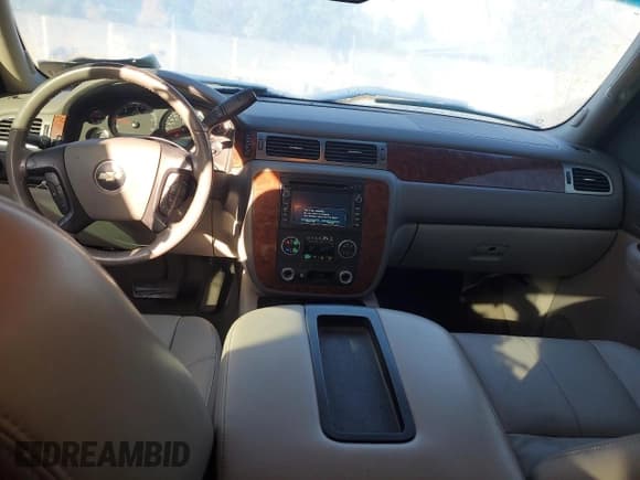 ✅ 2007 Chevrolet Silverado 2500HD Work Truck • VIN: 1GCHC29K87E545810 • Лот: 84018165. Опубликован ранее на Copart с пробегом 134 992 миль. Бесплатный доступ к архиву аукционных продаж из США и подробный отчёт об истории автомобиля на DreamBid. Изображение 8.