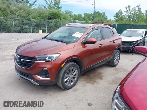 ✅ 2020 Buick Encore GX Essence • VIN: KL4MMFSL0LB134977 • Lot: 42289541. Listed on IAAI with 55,021 mi. Free auction sales archive from the USA and detailed vehicle history report at DreamBid. Image 2.
