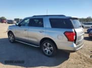 ✅ 2022 Ford Expedition XLT • VIN: 1FMJU1HT5NEA32185 • Lot: 86547665. Listed on Copart with 74,150 mi. Free auction sales archive from the USA and detailed vehicle history report at DreamBid. Image 2.