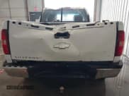 ✅ 2009 Chevrolet Silverado 2500HD • VIN: 1GCHK49699E105437 • Лот: 41264462. Опубликован ранее на IAAI с пробегом 306 561 миль. Бесплатный доступ к архиву аукционных продаж из США и подробный отчёт об истории автомобиля на DreamBid. Изображение 16.