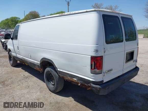 ✅ 2006 Ford Econoline Cargo • VIN: 1FTNS24L56DA10931 • Lot: 42222053. Listed on IAAI with 137,505 mi. Free auction sales archive from the USA and detailed vehicle history report at DreamBid. Image 3.