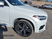 ✅ 2019 Volvo XC90 R-Design • VIN: YV4A22PM9K1465468 • Лот: 42606764. Опубликован ранее на IAAI с пробегом 8 066 миль. Бесплатный доступ к архиву аукционных продаж из США и подробный отчёт об истории автомобиля на DreamBid. Изображение 6.